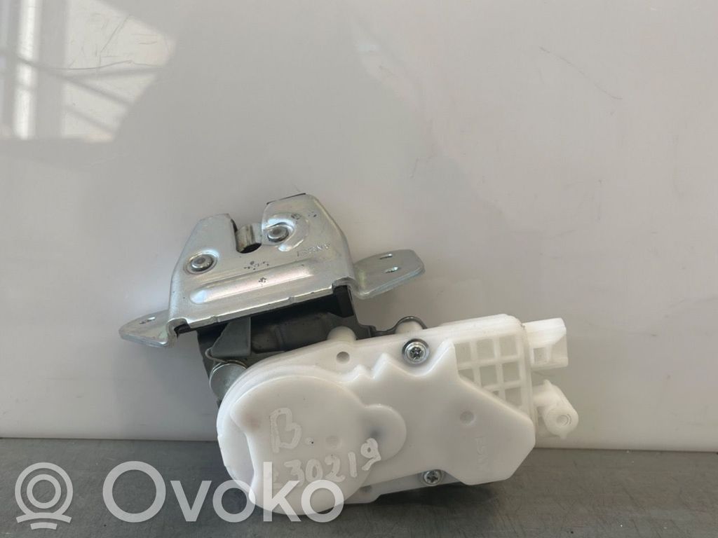 Mitsubishi Lancer VIII Blocco chiusura del portellone