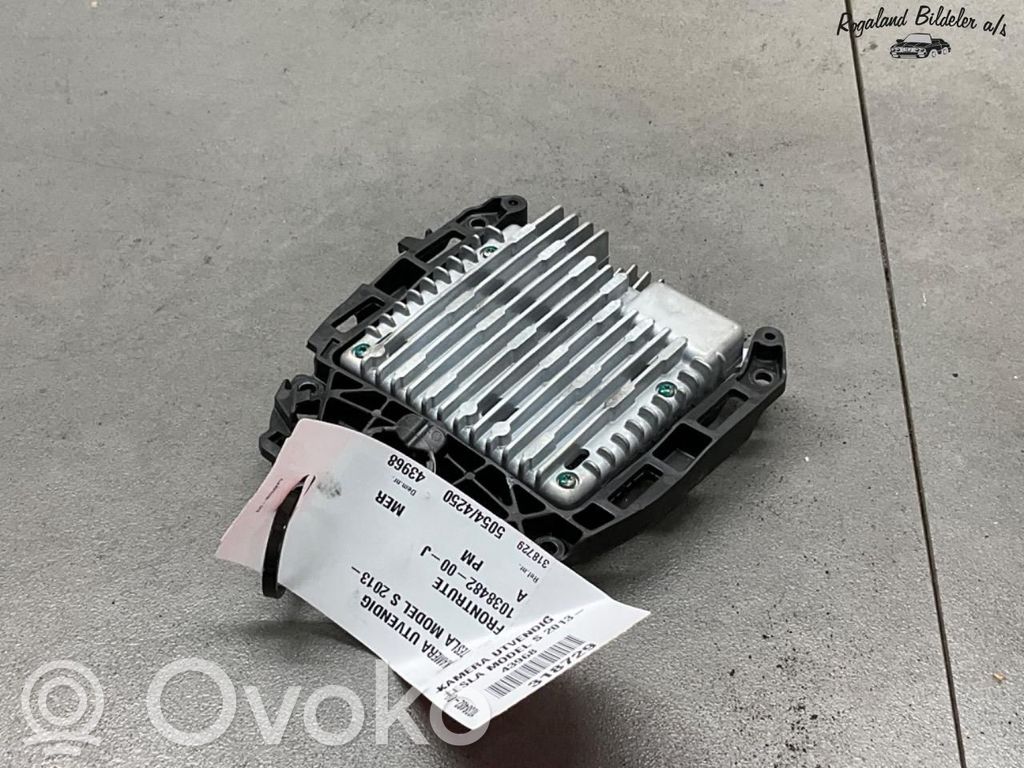 Tesla Model S Windshield/windscreen camera 