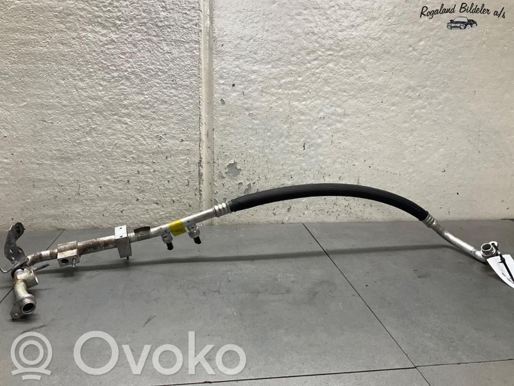 Peugeot 208 II Conductă/furtun aer condiționat (A/C)