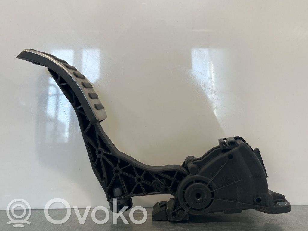 Volkswagen Amarok Pedał gazu / przyspieszenia 