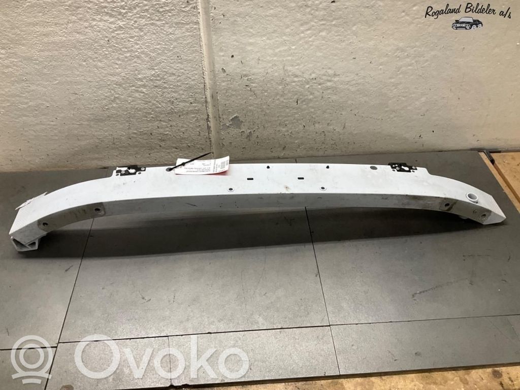 Volvo V60 Belka zderzaka przedniego 