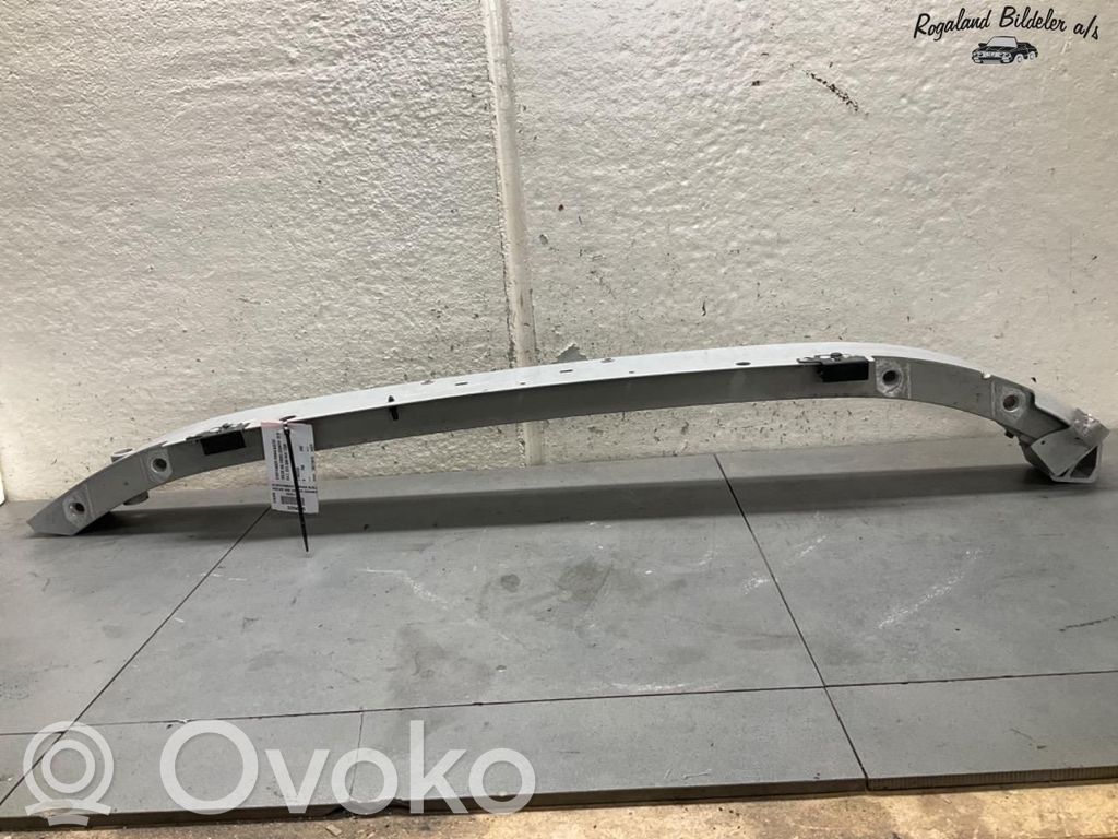 Volvo V60 Belka zderzaka przedniego 