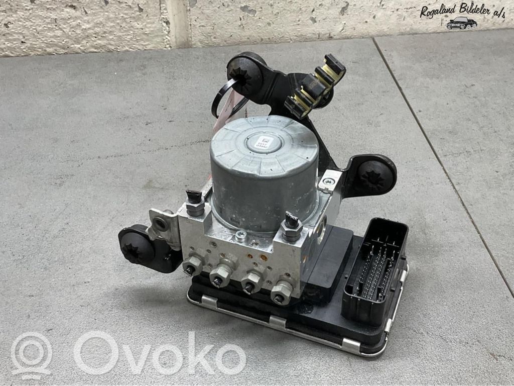 Volvo V60 ABS Pump 