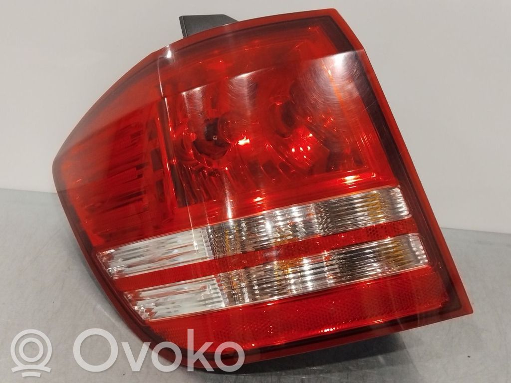 Dodge Journey Aizmugurējais lukturis virsbūvē 