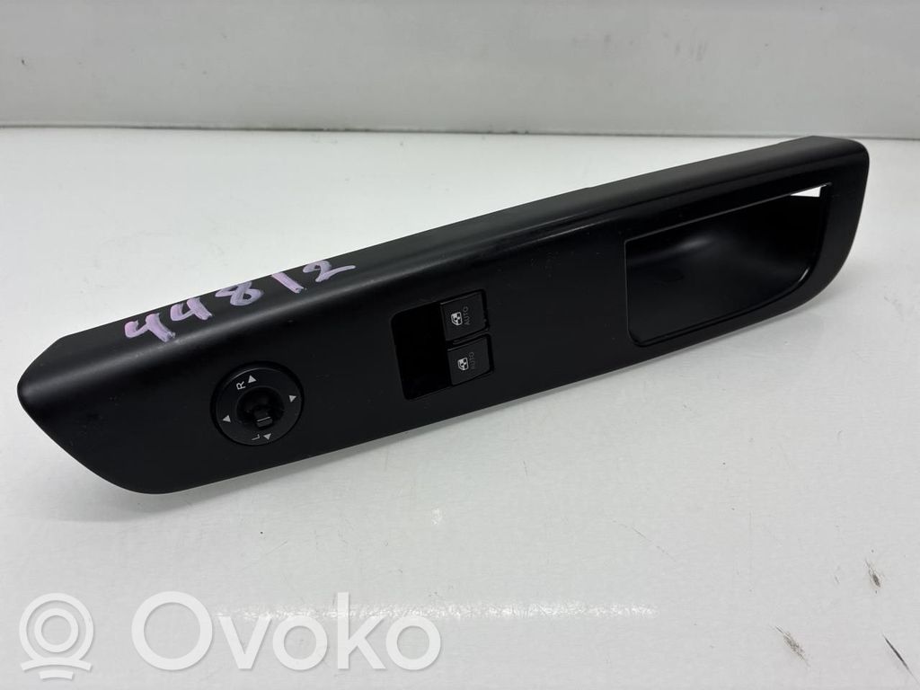 KIA Ceed Electric window control switch 