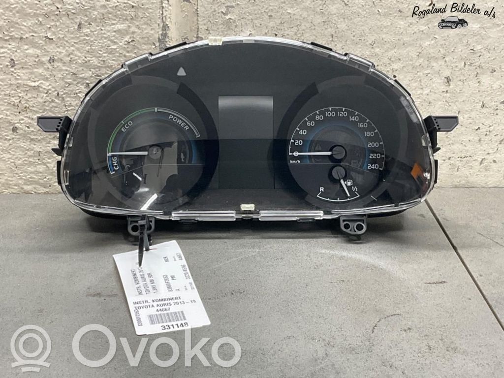 Toyota Auris E180 Tachimetro (quadro strumenti)