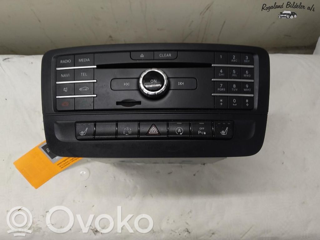 Mercedes-Benz CLA C117 X117 W117 Panel / Radioodtwarzacz CD/DVD/GPS 