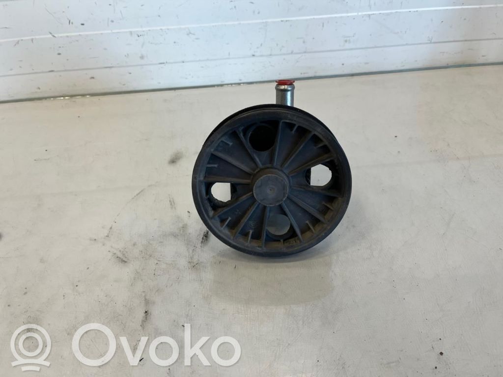 Volvo XC90 Power steering pump 