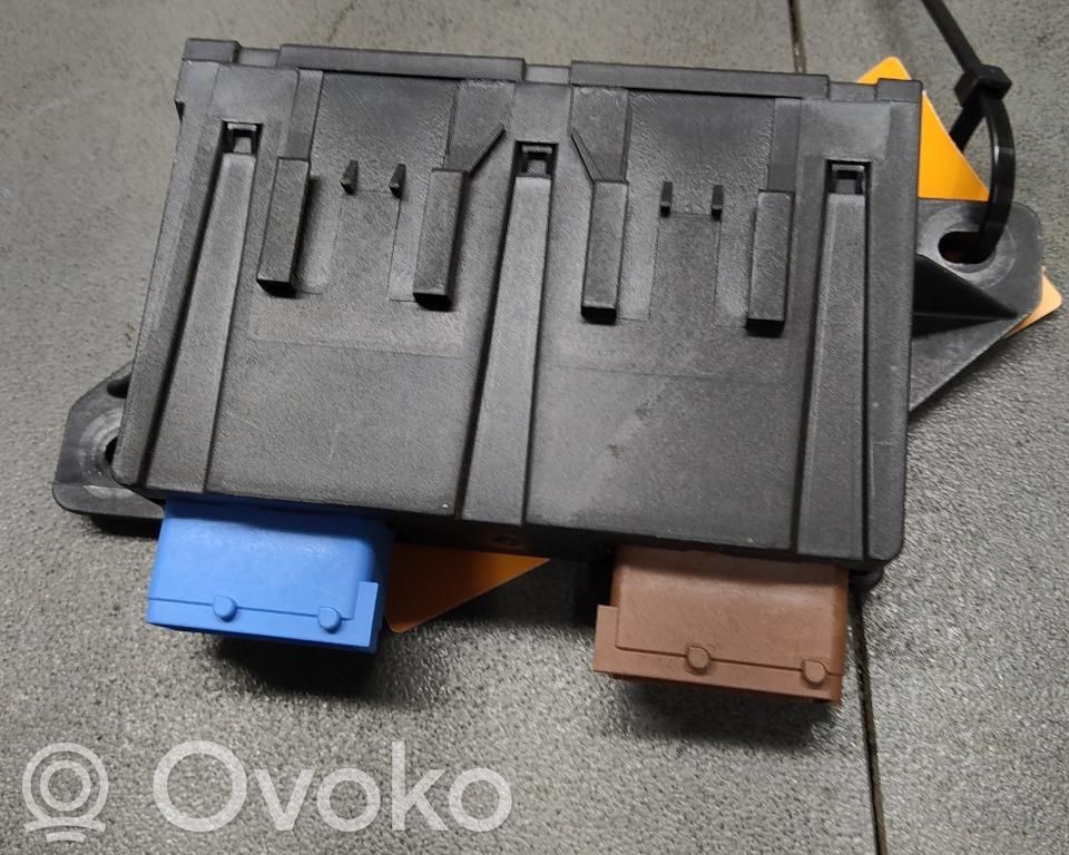 Peugeot 5008 II Tow bar trailer control unit/module 