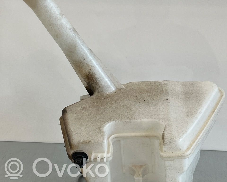 Toyota Yaris Zbiornik płynu do spryskiwaczy szyby przedniej / czołowej 