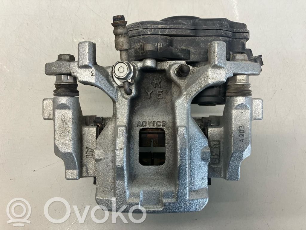 Toyota Yaris Cross Tylny zacisk hamulcowy 