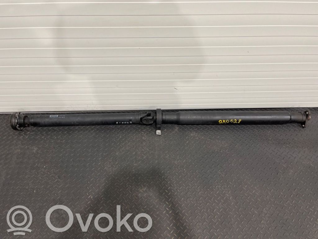 BMW 5 E60 E61 Kardanas komplekte 