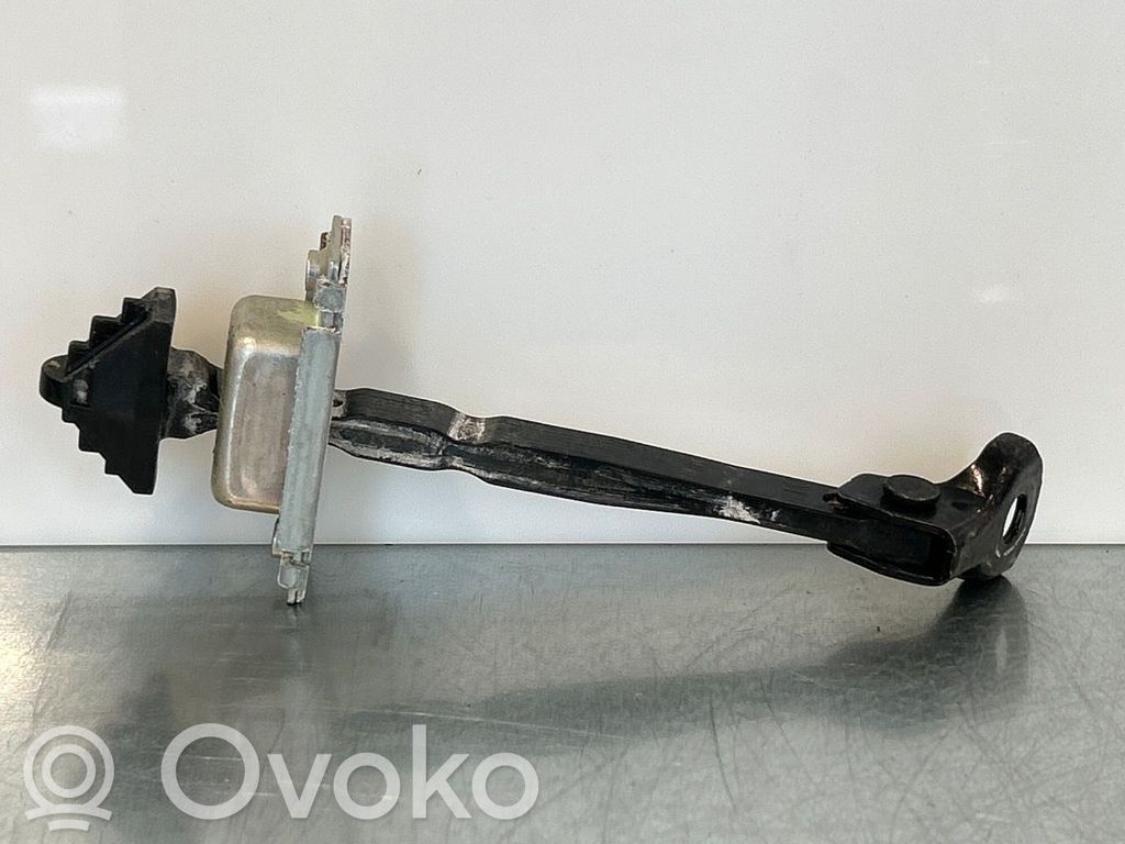 Mazda CX-3 Etuoven pidätin 
