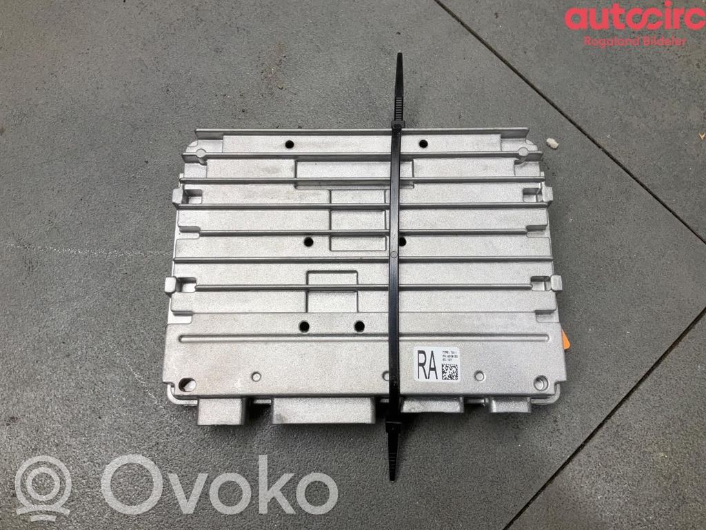 Toyota RAV 4 (XA50) Panel / Radioodtwarzacz CD/DVD/GPS 