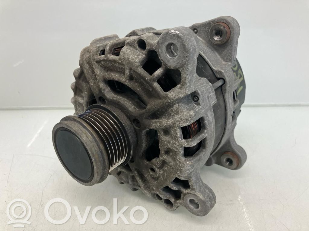 Volkswagen Touran III Generator/alternator 