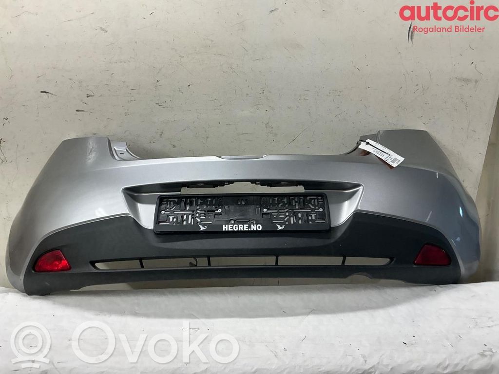 Mazda 2 Бампер 