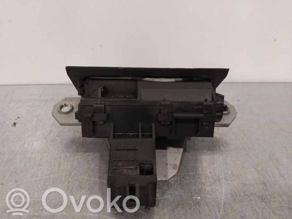 Ford Mondeo MK IV Schloss Heckbordwand