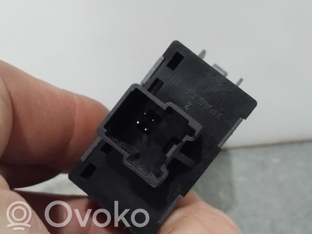 Ford Focus Interruttore riscaldamento sedile