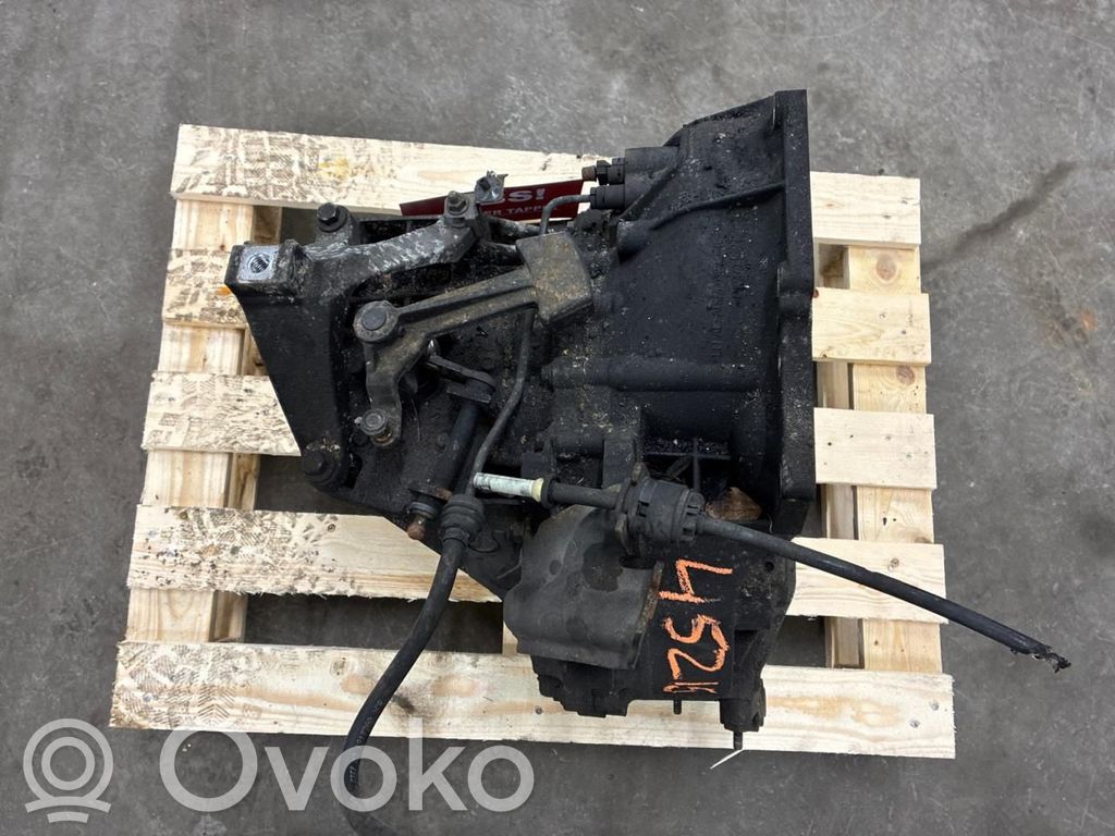 Volvo V50 Manualna 5-biegowa skrzynia biegów 