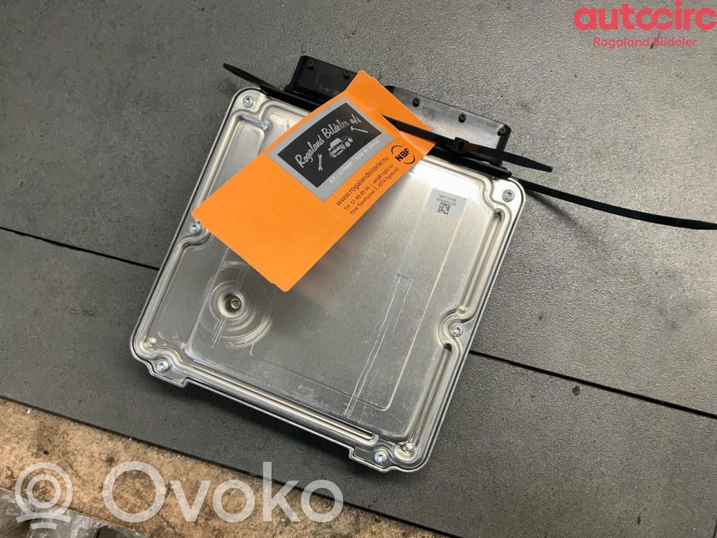Volkswagen Transporter - Caravelle T5 Unité de commande, module ECU de moteur