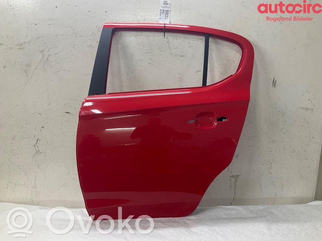 Opel Corsa E Galinės durys 