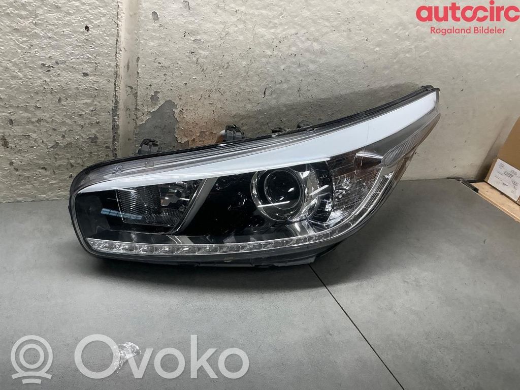 KIA Ceed Priekinis žibintas 