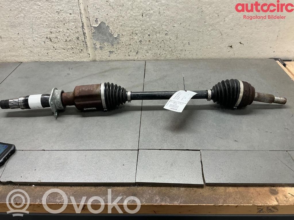 Tesla Model S Priekinis pusašis 
