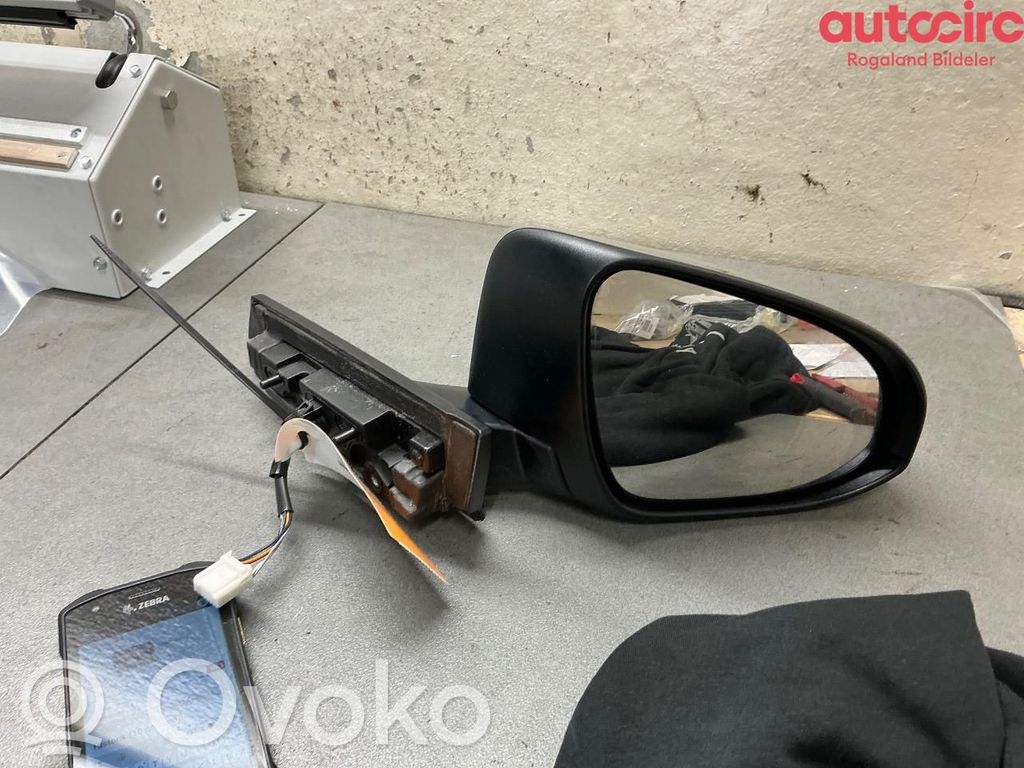 Toyota C-HR I Elektryczne lusterko boczne drzwi 