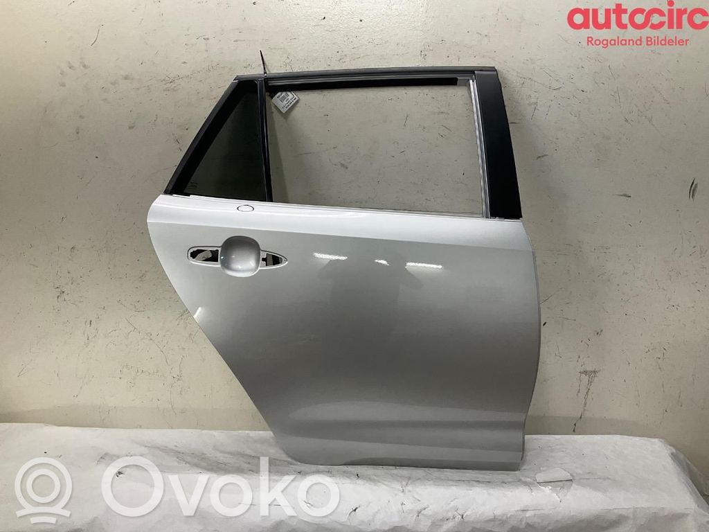 Toyota Corolla E210 E21 Galinės durys 
