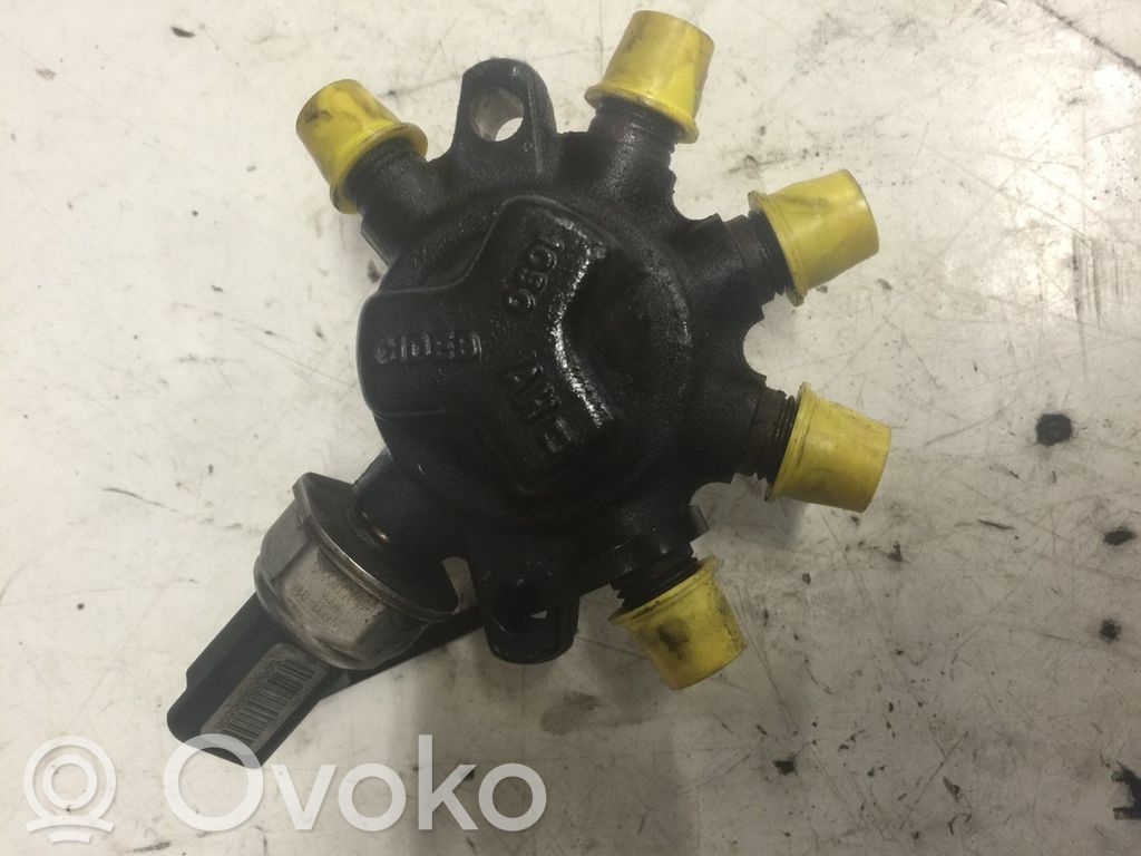 Nissan Note (E11) Distribuidor de combustible 