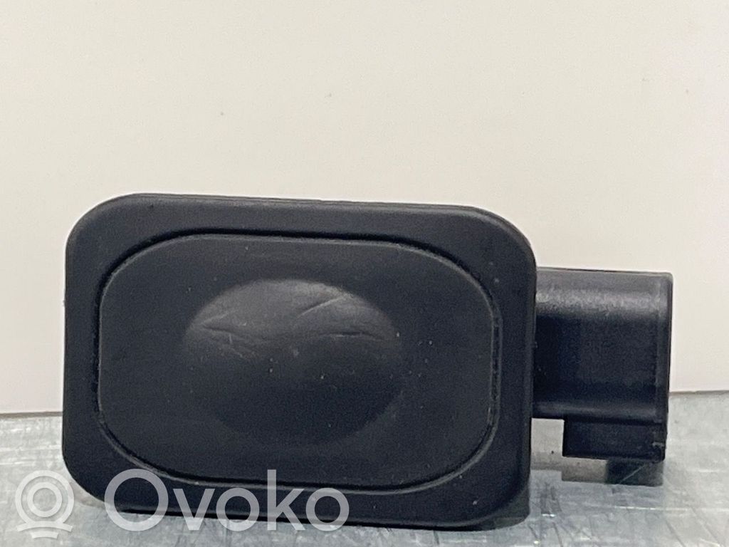Tailgate opening switch   5381528,5381528,GB5T14K147CA,5381528,GB5T14K147CA