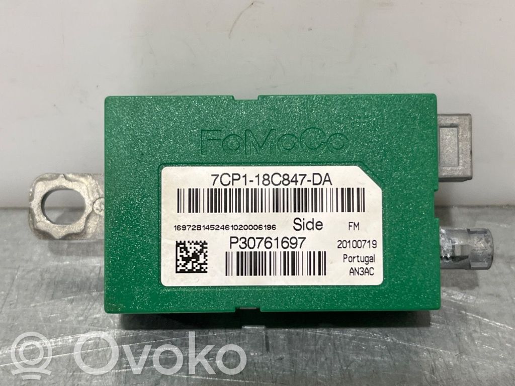 Ford Kuga I Antenos stiprintuvas 
