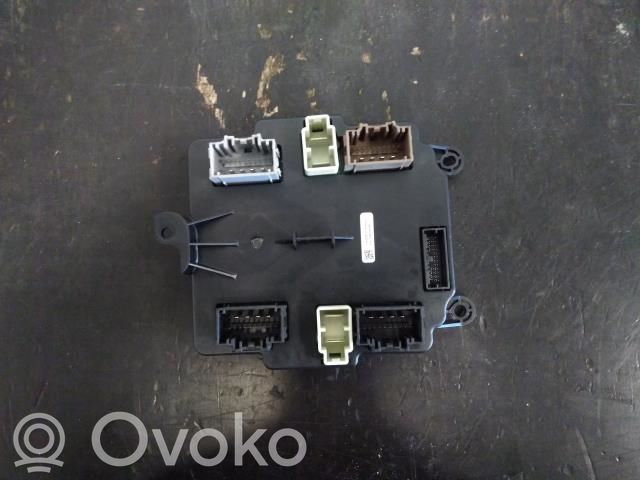 Unité de commande module de porte   106205610B,106205610B