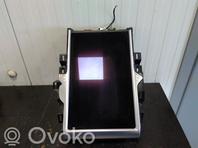 Tesla Model X Head unit multimedia control 