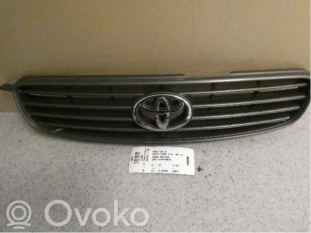 Toyota Corolla E110 Etusäleikkö 