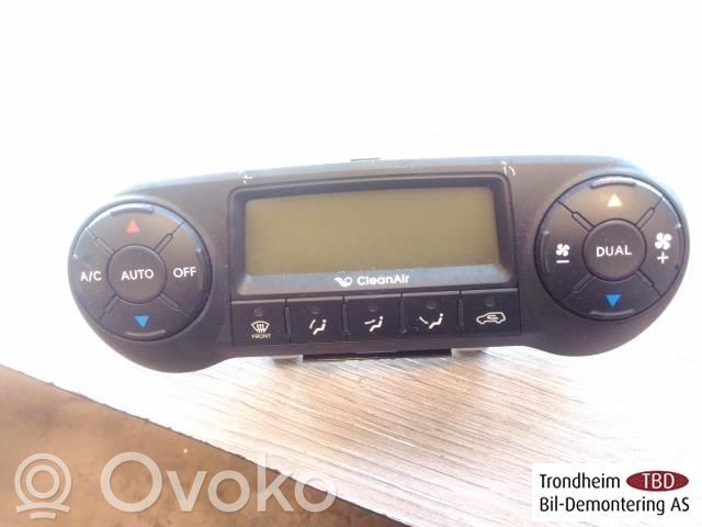 Hyundai ix35 Panel klimatyzacji / Ogrzewania 