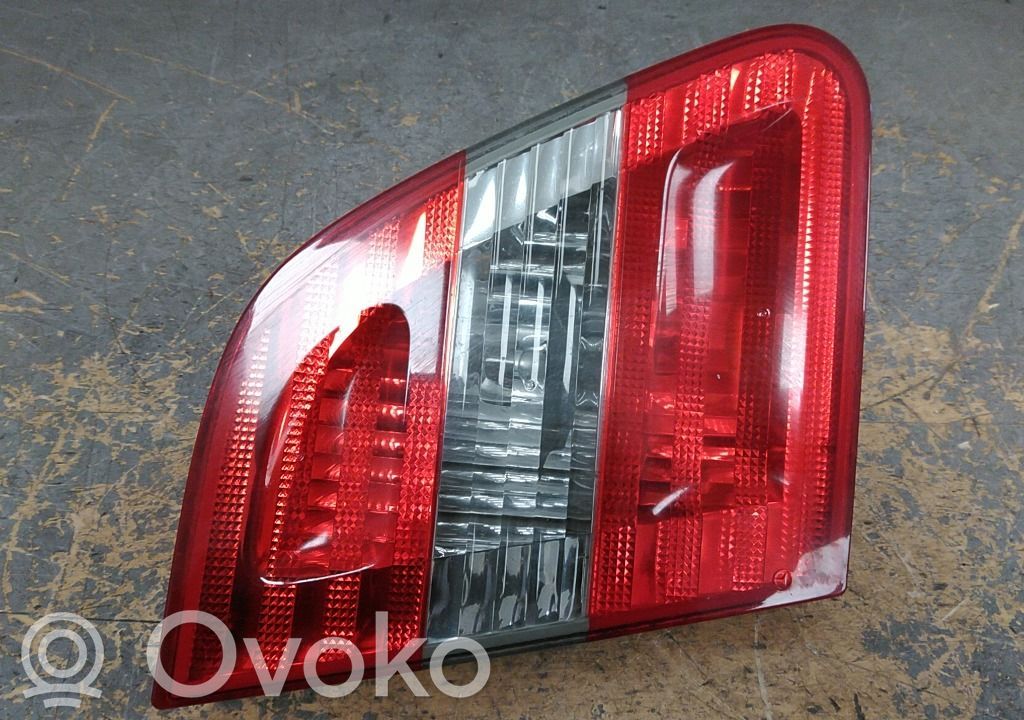 Mercedes-Benz B W245 Lampă spate în caroserie 