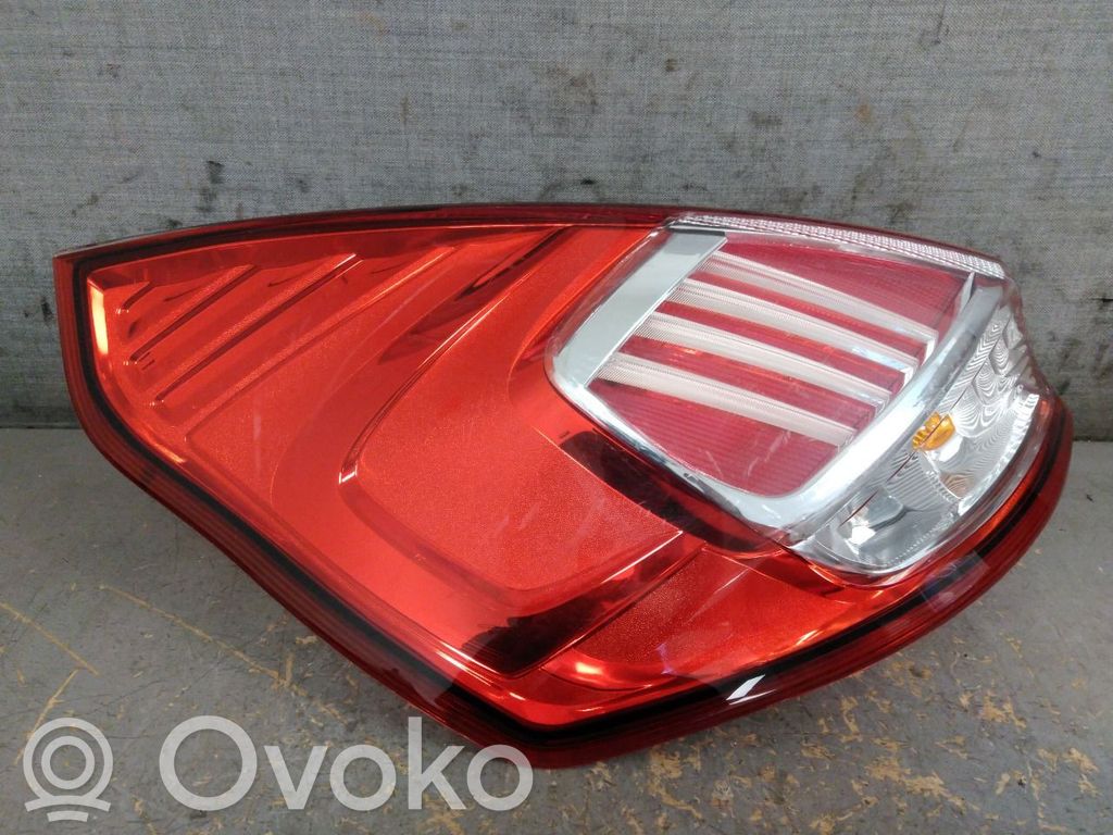 Ford Fiesta Lampă spate în caroserie 