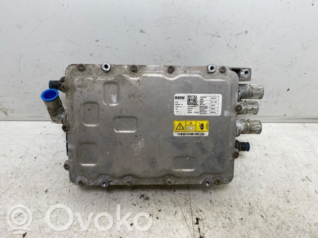 BMW 2 F45 Falownik / Przetwornica napięcia 