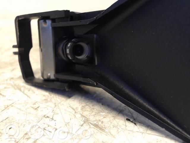 BMW 5 F10 F11 Suport senzor parcare față (PDC) 