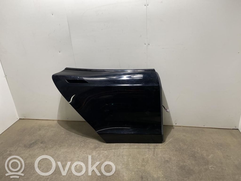 Tesla Model S Galinės durys 
