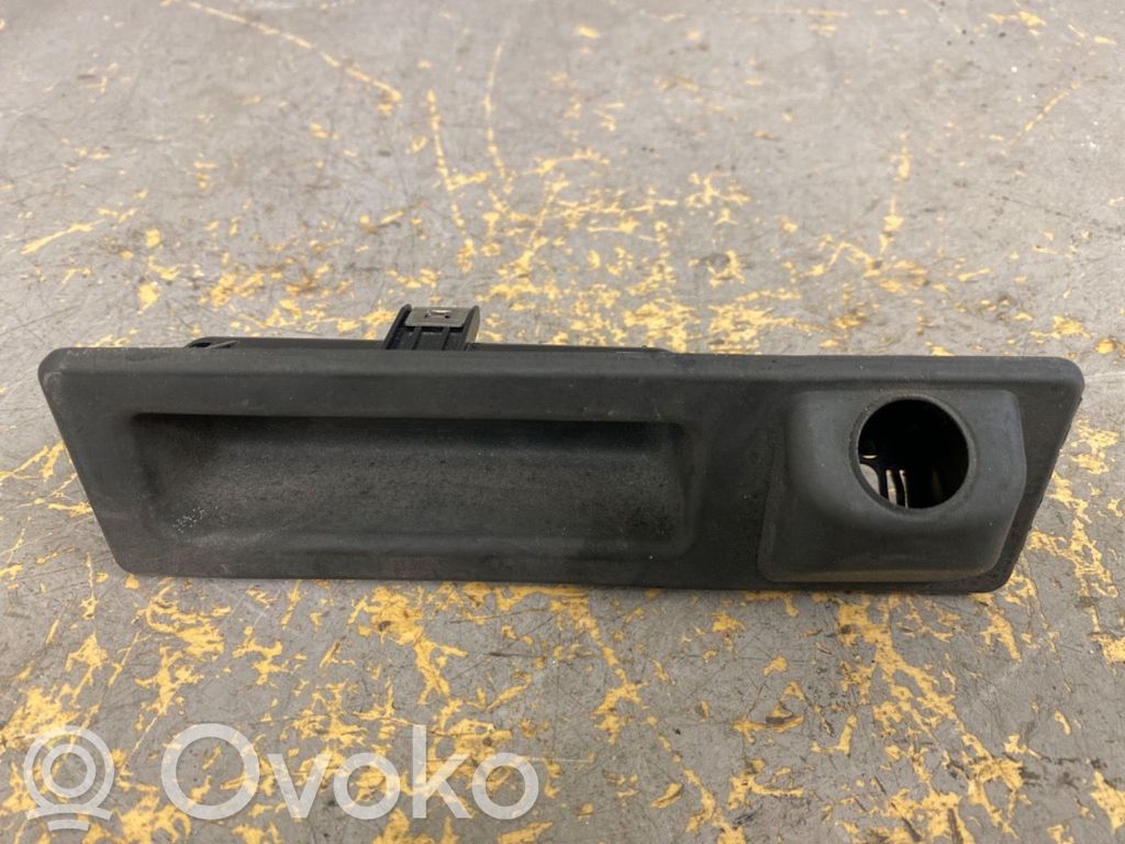 BMW X1 F48 F49 Tailgate opening switch 