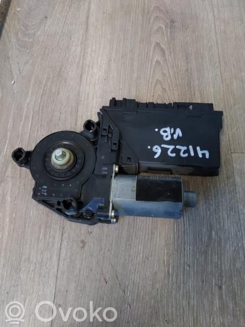 Audi A8 S8 D3 4E Motorino alzacristalli della portiera posteriore