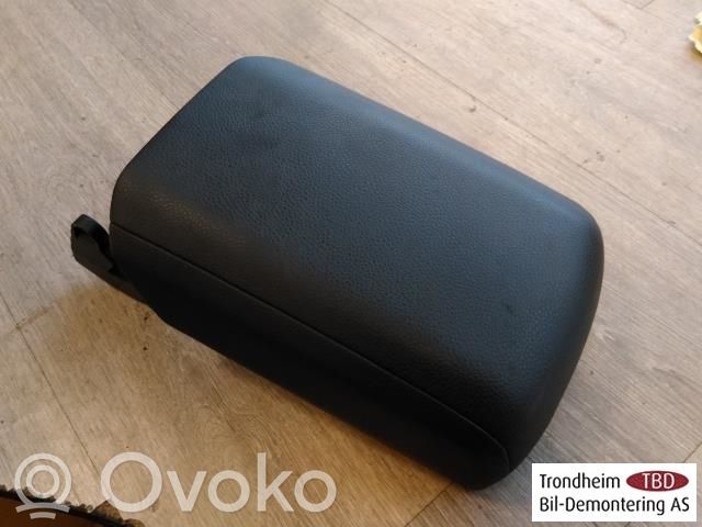 Porsche Macan (95B) Armrest 