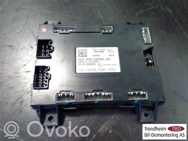 Tesla Model S Other control units/modules 