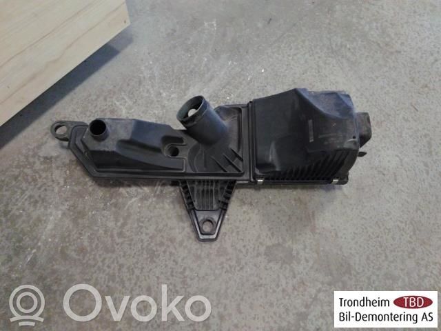BMW 1 F20 F21 Cutie filtru aer 