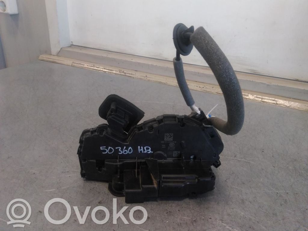 Audi Q4 e-tron Takaoven lukko 