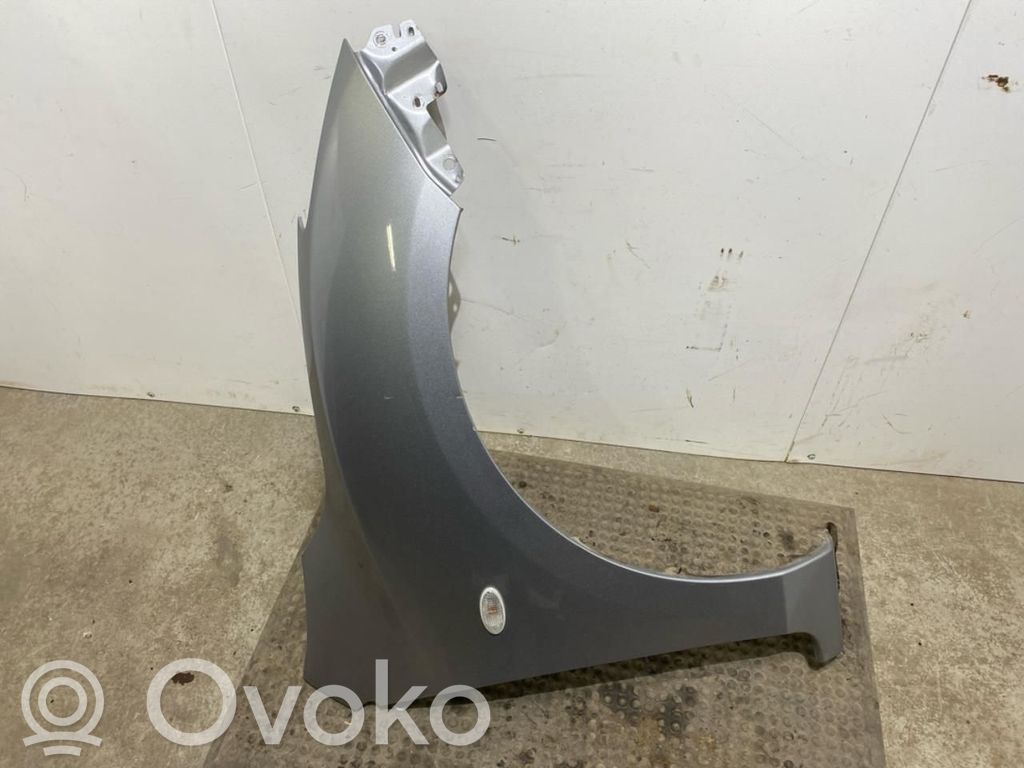 Mazda 3 II Sparnas 