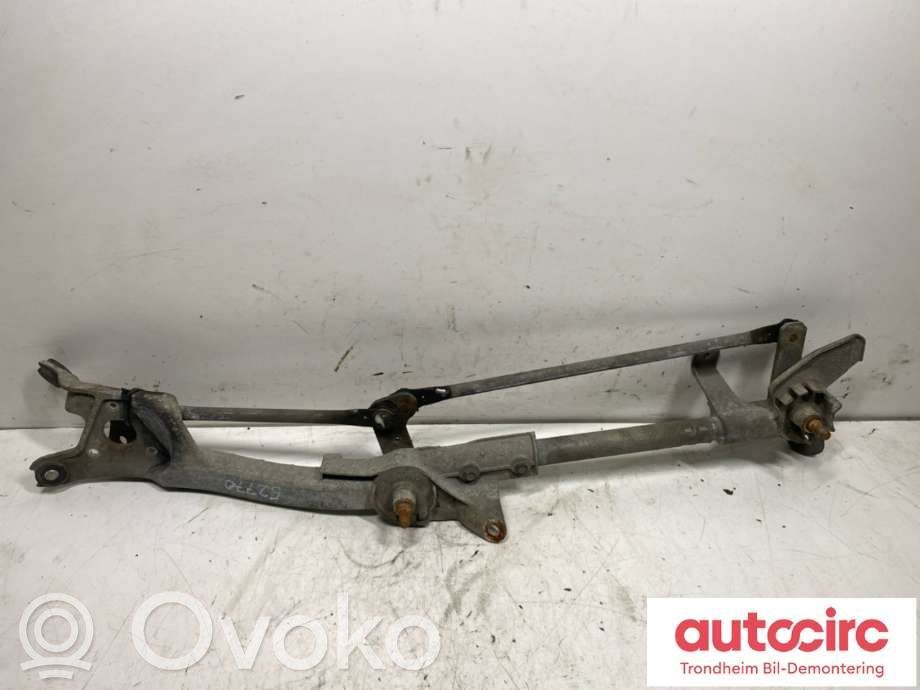 Mitsubishi Lancer VIII Front wiper linkage 