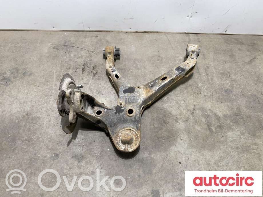 Peugeot Expert Aizmugurē riteņa rumbas vārpstas šarnīrs (stupica, capfa) 